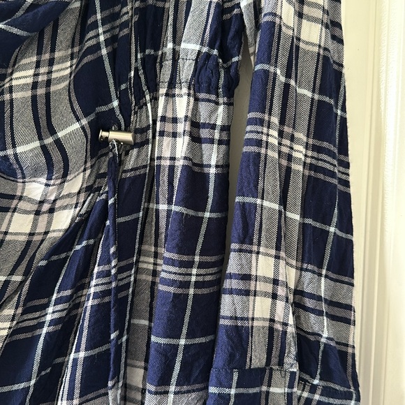 Motherhood Maternity nursing top - size LG - Picture 5 of 5